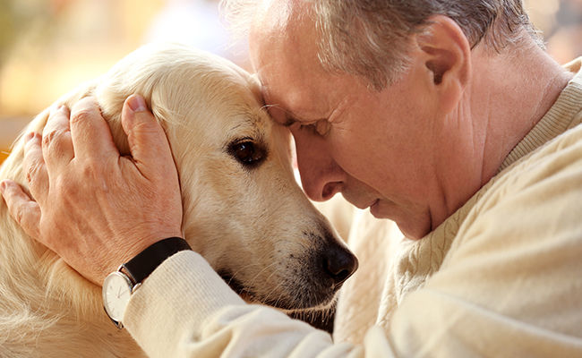 Homme avec son chien